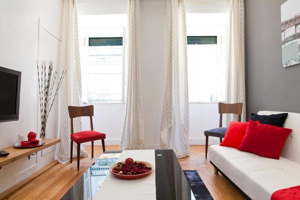 Lisbon Sant'Anna Apartments ภายนอก รูปภาพ